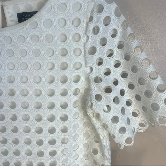 Tahari Circle Eyelet White Lace Shift Dress - Picture 14 of 15